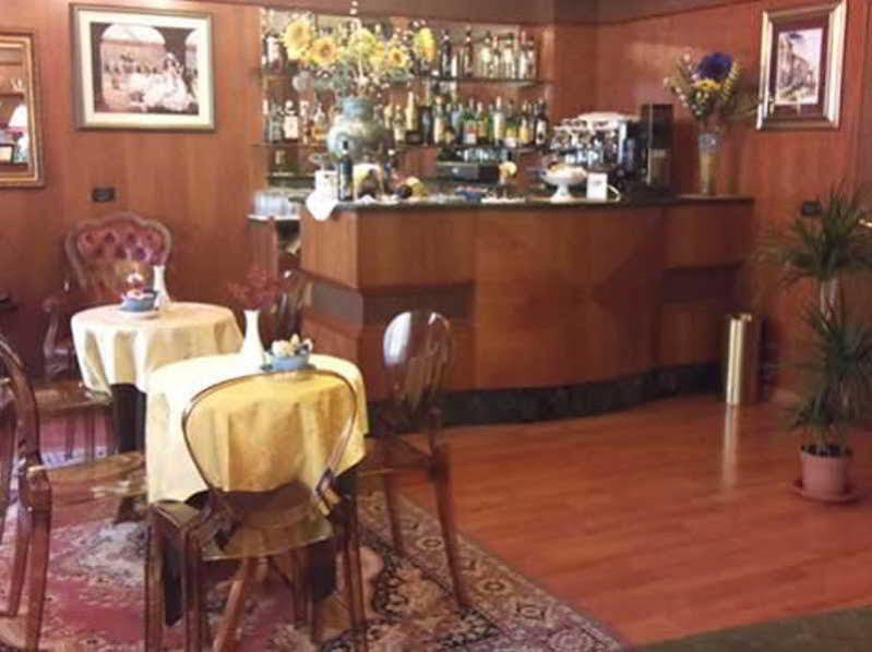 Imperial 3*